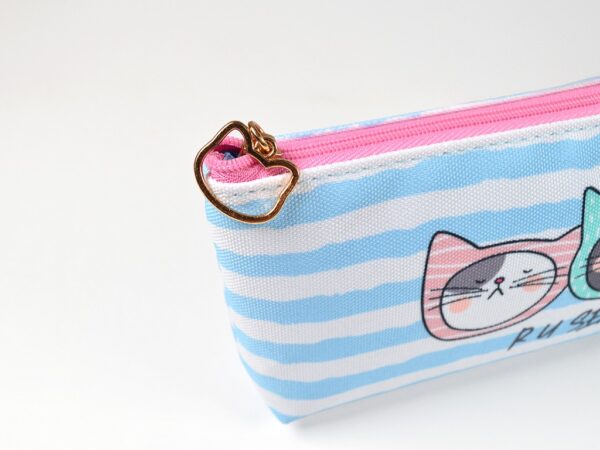 extra_17304 M&G Cartuchera So Many Cats Gatos