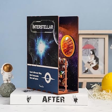 Armable Book Nook Interstellar (Sensor y Luz)