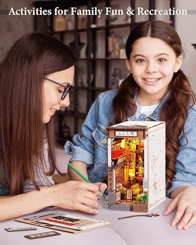 Armable Book Nook Sakura Wine Alley